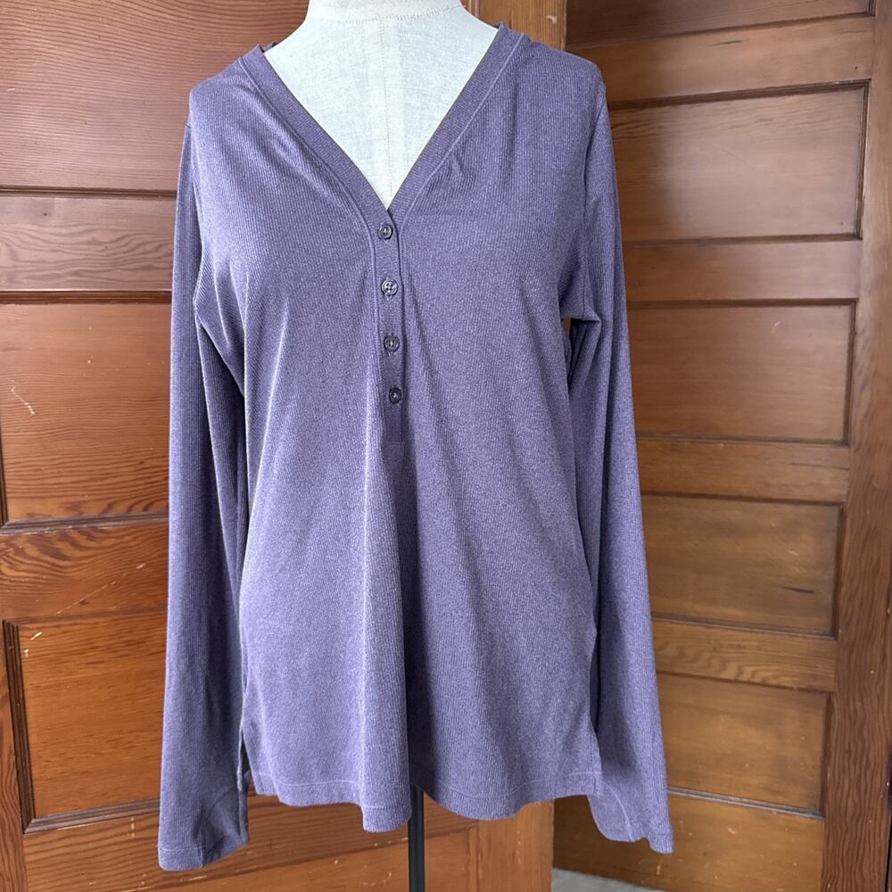 Athleta Uptempo Ribbed Henley Top Womens Size Large Long Sleeve Plum Purple